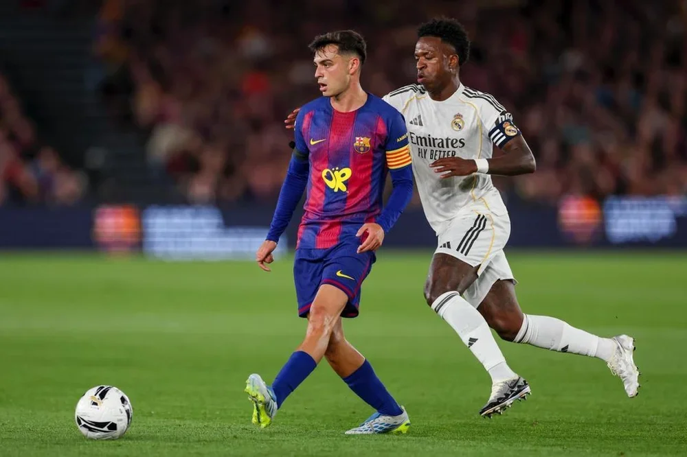 Pedri y Vinicius Jr duarnte el Barça-Real Madrid de LaLiga 2025/26